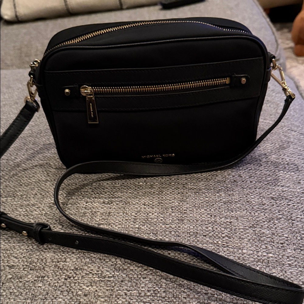 Michael Kors Elegant Black Crossbody Bag